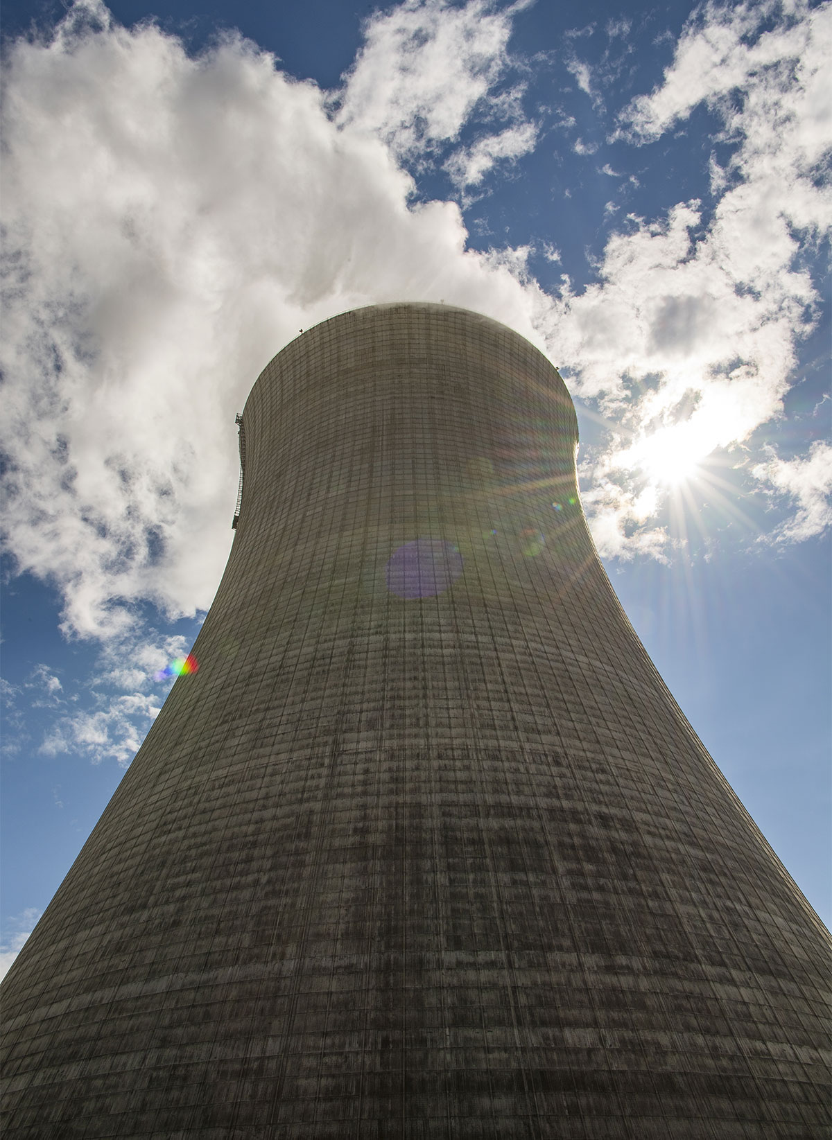 Plant Vogtle nuclear steam stack