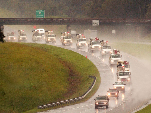 Georgia Power bucket trucks traveling on highway to support Hurricane Florence relief efforts