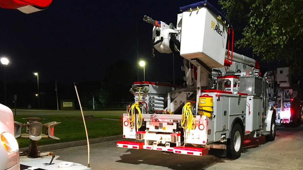 Georgia Power lineman crews headed to restore power